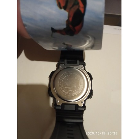 Monitoiminen valoisa vedenpitävä urheilukello