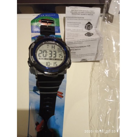 Multifunktsionaalne valgusküllane veekindel spordikell