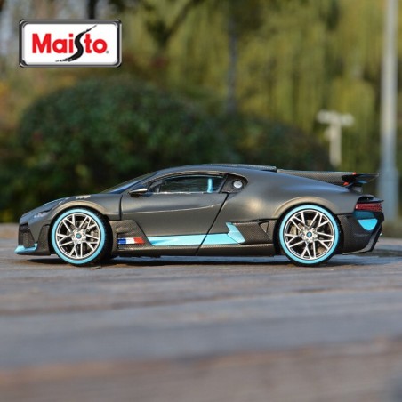 1:24 Bugatti Divo Urheiluautojen keräilymalli, auton lelut