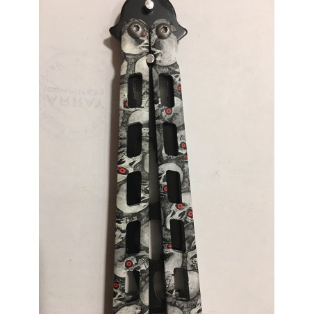 Harjoitusveitsiperhonen, Karambit-veitsi taktinen Counter Strike