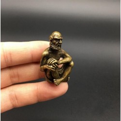 Chinese Brass Carved Patriarch Damour Bodhidharma Sitting Posture Exquisite Small Statues